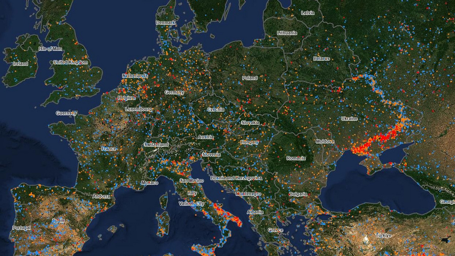 Zu sehen ist eine Satellitenkarte von Europa mit Waldbränden im Juni 2026