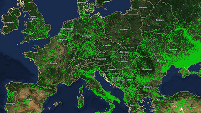 Zu sehen ist eine Satellitenkarte von Europa mit Waldbränden im August 2026
