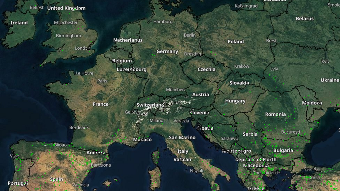 Zu sehen ist eine Satellitenkarte von Europa mit Waldbränden im Januar 2023