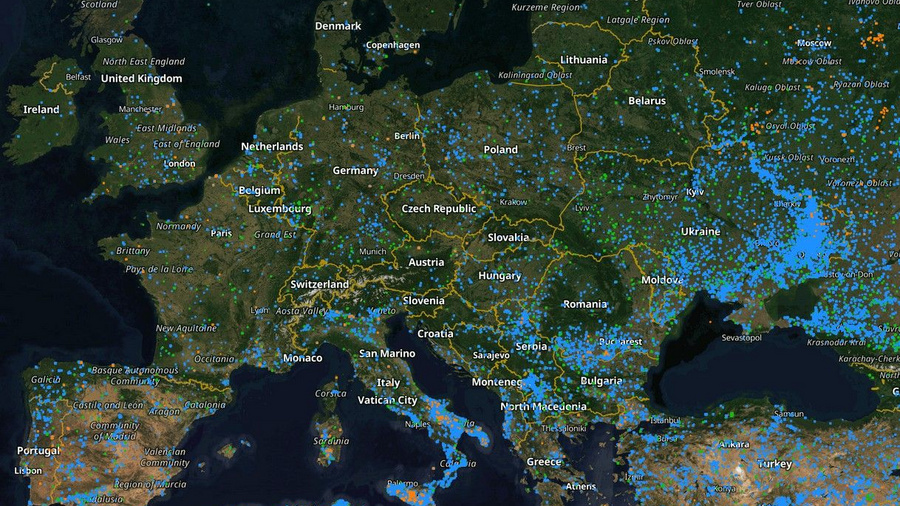 Zu sehen ist eine Satellitenkarte von Europa mit