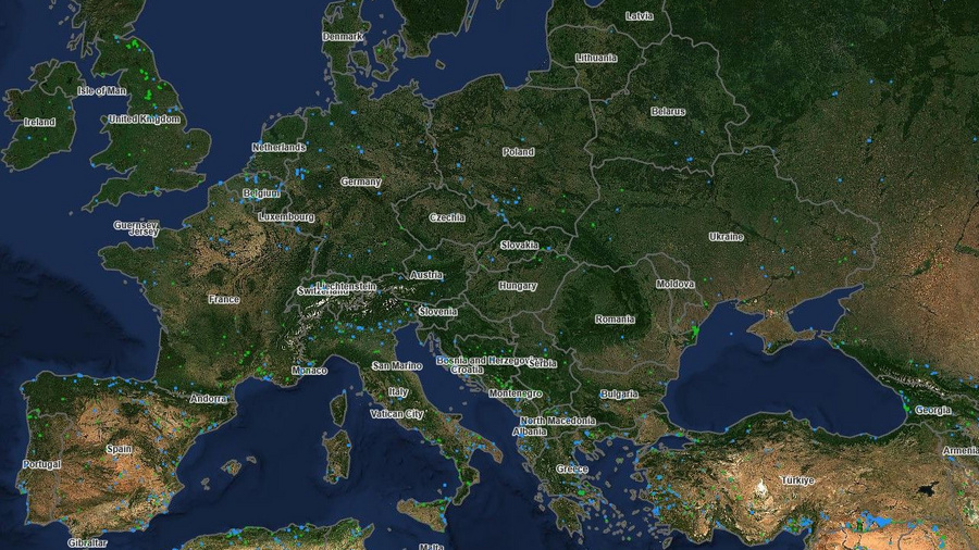 Zu sehen ist eine Satellitenkarte von Europa mit Waldbränden im Januar 2026