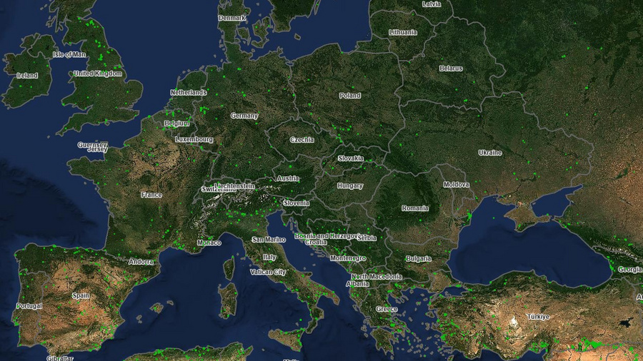 Zu sehen ist eine Satellitenkarte von Europa mit Waldbränden im Januar 2026